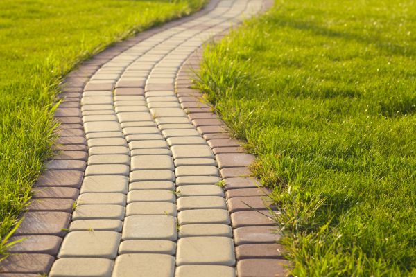 Sidewalk Brick Repair in Columbus